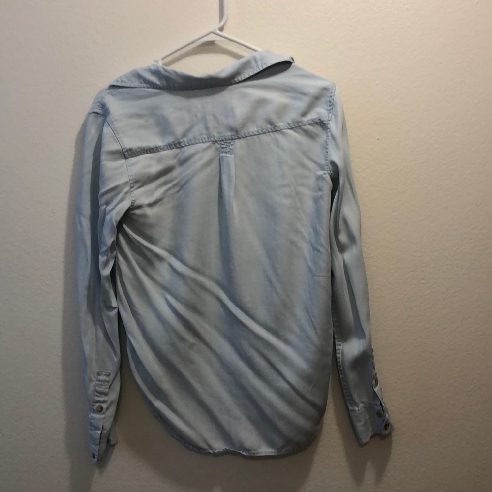 Button down - Picture 2 of 2